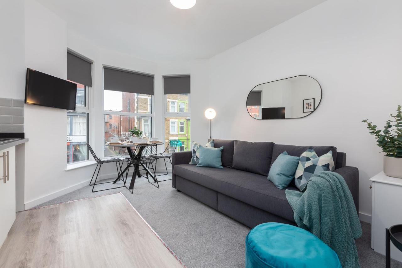 Charles Alexander Short Stay - Charnley House Apartments Blackpool Exterior foto